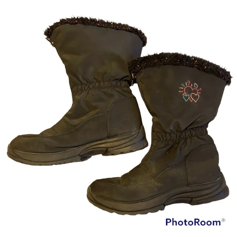 Black Snow Boots